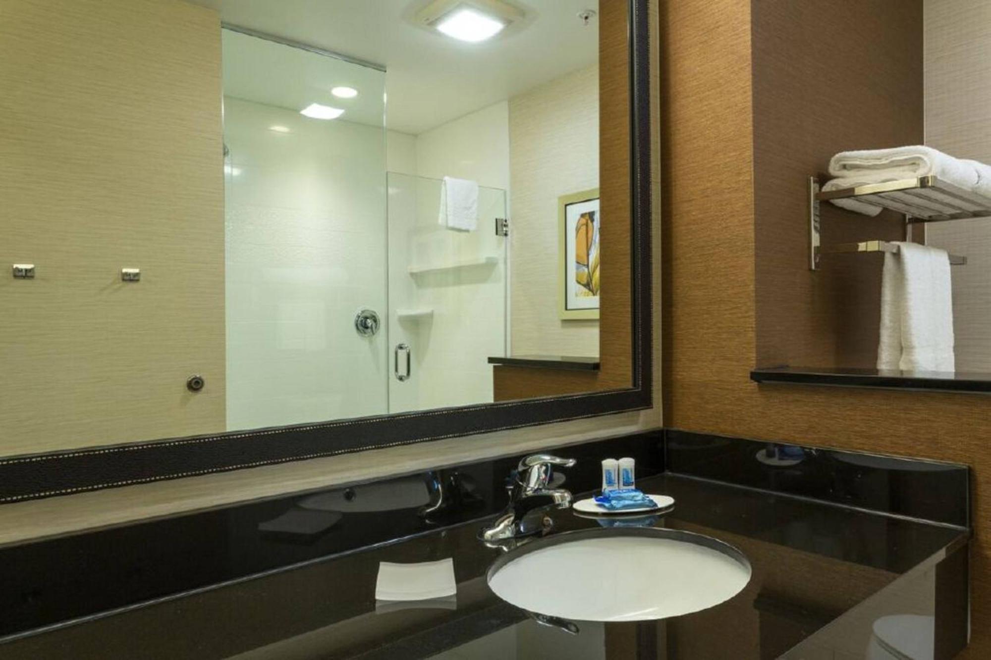 Fairfield Inn & Suites By Marriott Fort Lauderdale Pembroke Pines Exterior photo